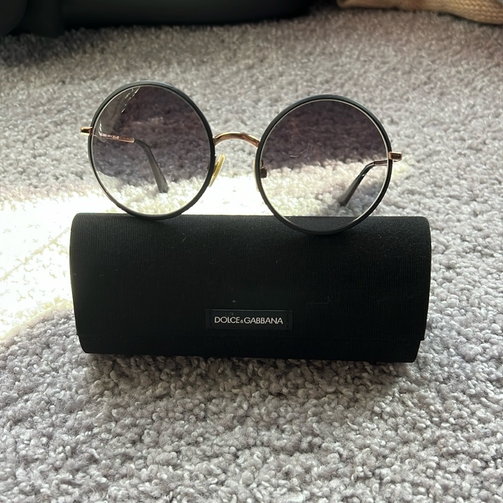 Dolce & Gabbana Black Round Glasses